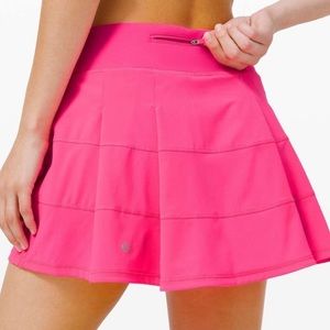 Lululemon Pace Rival Skirt *tall*. Hot pink.